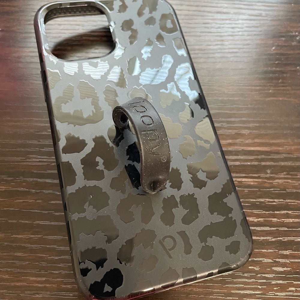 iPhone 12 Loopy Case Glossy Leopard Phone Case - Black